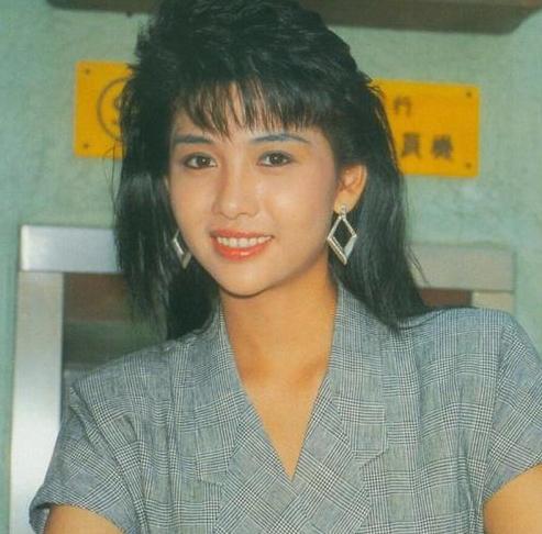 “豪門棄婦”曾華倩，被遺忘20多年，如今兒子成游泳冠軍