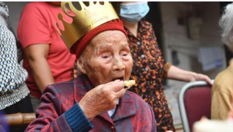 【汽車之家】成都最牛00后迎來121歲生日